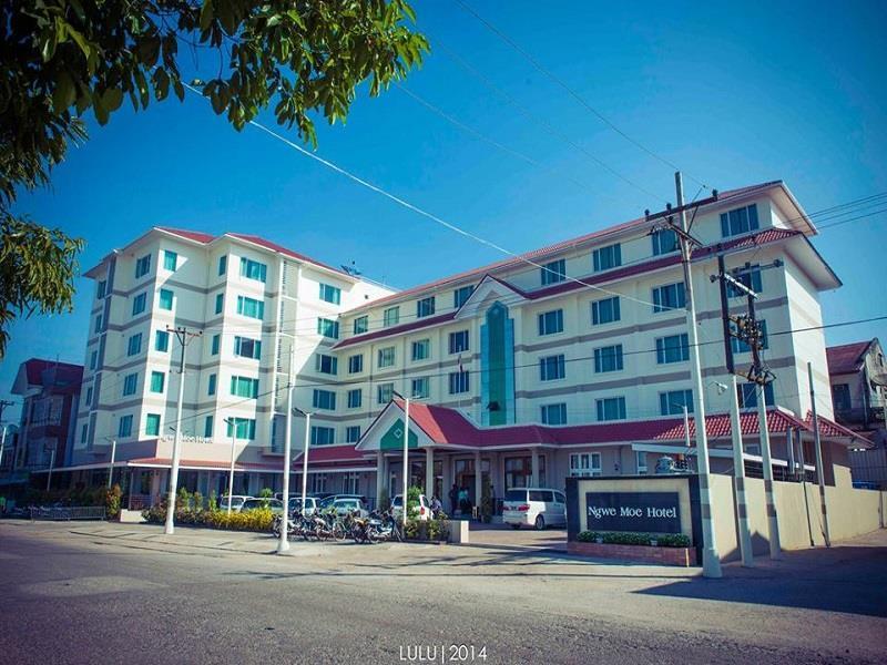 Ngwe Moe Hotel Моламяйн Екстериор снимка