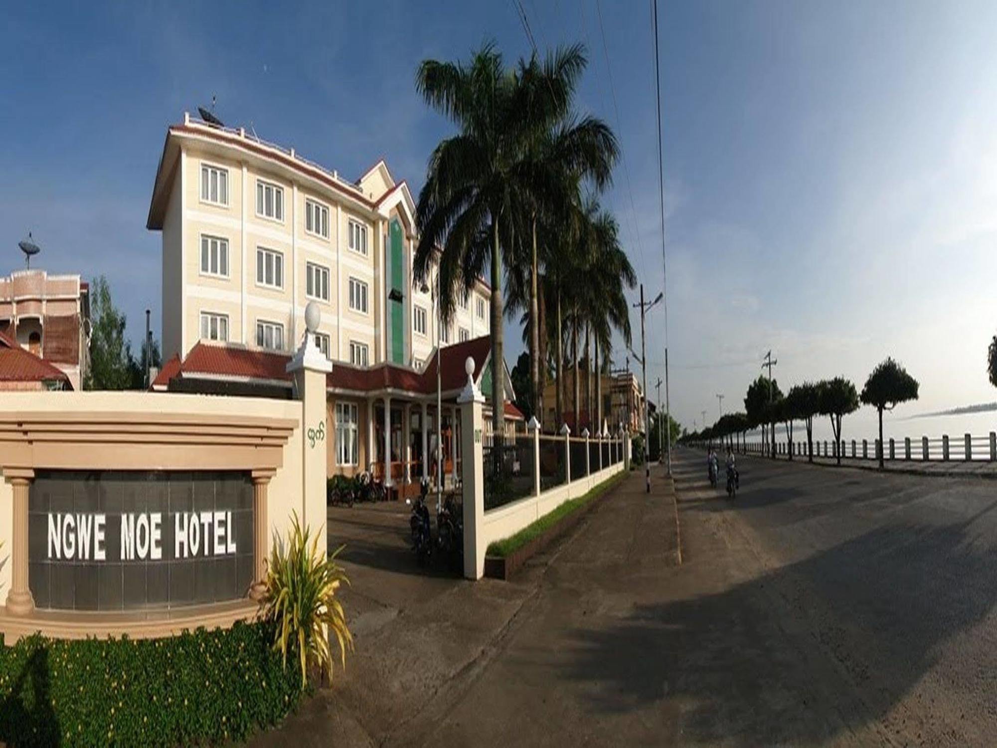 Ngwe Moe Hotel Моламяйн Екстериор снимка
