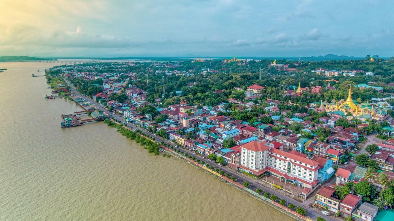 Ngwe Moe Hotel Моламяйн Екстериор снимка